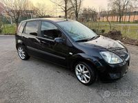 Usata Ford Fiesta 68 CV (50 kW) 2006 Nero Utilitaria