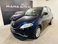Usado Lancia Ypsilon 95 HP (69 kW) 2018 Azul Citadino