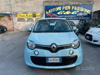 Usata Renault Twingo SE 69 CV (50 kW) 2014 Bluazzurro Utilitaria