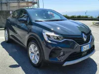 Usata Renault Captur Equilibre 101 CV (74 kW) 2023 Blu/azzurro SUV