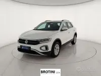 Begagnad VW T-Roc Life 110 HK (80 kW) 2023 Vit SUV