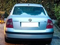 Usata VW Passat 110 CV (80 kW) 2003 Grigio Berlina
