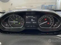 Usata Peugeot 208 110 CV (80 kW) 2017 Bianco Utilitaria