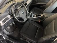 Usata BMW 318 143 CV (105 kW) 2008 Grigio Berlina