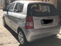 Usata Kia Picanto EX 65 CV (47 kW) 2008 Argento Utilitaria