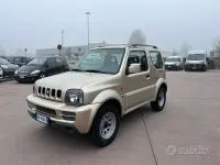Usata Suzuki Jimny 85 CV (62 kW) 2010 Giallo SUV