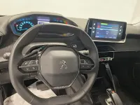 Usata Peugeot e-2008 Active 100 kW (136 CV) 2021 Nero SUV