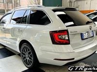 Usata Skoda Octavia Executive 116 CV (85 kW) 2018 Candy white Station wagon