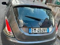 Usata Lancia Ypsilon 69 CV (50 kW) 2012 Grigio Utilitaria