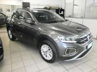 Usata VW T-Roc Life 150 CV (110 kW) 2024 Grigio SUV