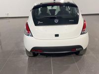 Usata Lancia Ypsilon Gold 69 CV (50 kW) 2023 Bianco Utilitaria