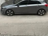 Usata Mercedes A180 109 CV (80 kW) 2015 Grigio Utilitaria