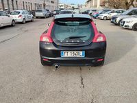 Usata Volvo C30 Momentum 108 CV (79 kW) 2007 Nero Utilitaria