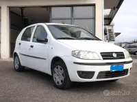 Usata Fiat Punto Classica 60 CV (44 kW) 2005 Bianco Utilitaria