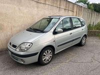 Usata Renault Scénic 102 CV (75 kW) 2001 Grigio Monovolume