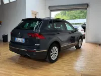 Usata VW Tiguan R-line 150 CV (110 kW) 2023 Grigio SUV