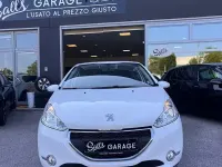 Usata Peugeot 208 82 CV (60 kW) 2014 Bianco Utilitaria