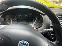 Usata Lancia Delta 120 CV (88 kW) 2011 Grigio Utilitaria