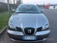 Usata Seat Ibiza 74 CV (54 kW) 2005 Grigio Utilitaria
