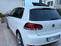Usata VW Golf VI 122 CV (89 kW) 2009 Bianco Utilitaria