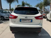 Usata Nissan Qashqai 360º 116 CV (85 kW) 2015 Bianco SUV