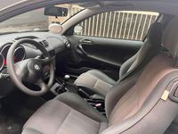 Usata Alfa Romeo 147 Distinctive 120 CV (88 kW) 2006 Grigio Utilitaria