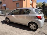 Usata Toyota Yaris Cool 69 CV (50 kW) 2014 Utilitaria