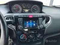Usata Lancia Ypsilon 80 CV (58 kW) 2017 Bianco Utilitaria