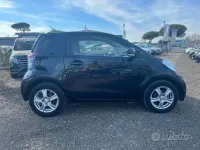 Usata Toyota iQ Sol 68 CV (50 kW) 2009 Nero Utilitaria