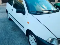 Usata Fiat Punto 60 CV (44 kW) 1998 Bianco Berlina