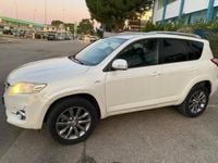 Usata Toyota RAV4 149 CV (109 kW) 2012 Bianco SUV