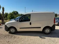 Usata Opel Combo 105 CV (77 kW) 2017 Bianco Monovolume