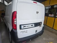 Usata Fiat Doblò 90 CV (66 kW) 2016 Bianco Monovolume