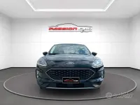 Usata Ford Kuga 120 CV (88 kW) 2022 Agate black metalizzato SUV