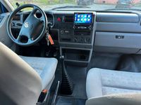 Usata VW Caravelle Highline 88 CV (64 kW) 2001 Blu Monovolume