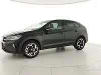 Käytetty VW Taigo R-line 116 HP (85 kW) 2025 Musta Katumaasturi