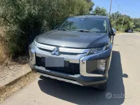Usata Mitsubishi L200 150 CV (110 kW) 2019 Nero Pick-up