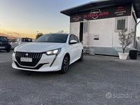 Usata Peugeot 208 Allure 100 CV (73 kW) 2022 Bianco Utilitaria