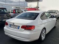 Usata BMW 320 M Sport 177 CV (130 kW) 2007 Bianco Coupé