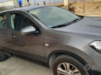 Usata Nissan Qashqai 131 CV (96 kW) 2013 Grigio SUV