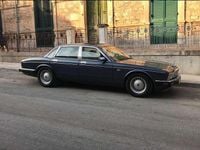 Usata Jaguar XJ40 Sovereign 234 CV (172 kW) 1990 Blu/azzurro Berlina