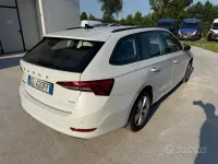 Usata Skoda Octavia Executive 150 CV (110 kW) 2023 Grigio Station wagon