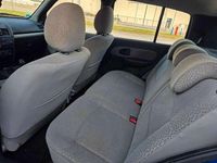 Usata Renault Clio II Authentique 58 CV (42 kW) 2005 Blu/azzurro Berlina