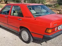 Usata Mercedes 190 118 CV (86 kW) 1991 Rosso Berlina