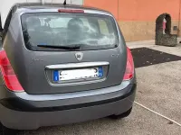Usata Lancia Ypsilon 69 CV (50 kW) 2004 Grigio Utilitaria