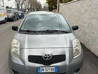 Usata Toyota Yaris 87 CV (63 kW) 2008 Grigio Utilitaria