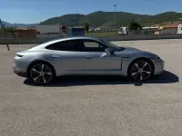 Usata Porsche Taycan Turbo S 559 kW (761 CV) 2021 Argento Berlina