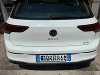 Usata VW Golf VIII Life 130 CV (95 kW) 2022 Bianco Utilitaria