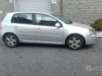 Usata VW Golf IV 105 CV (77 kW) 2005 Marrone Berlina