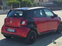 Usata Smart ForFour 71 CV (52 kW) 2015 Rosso Utilitaria
